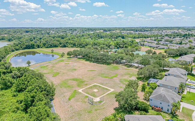 Building Photo - 2500 Azzurra Ln