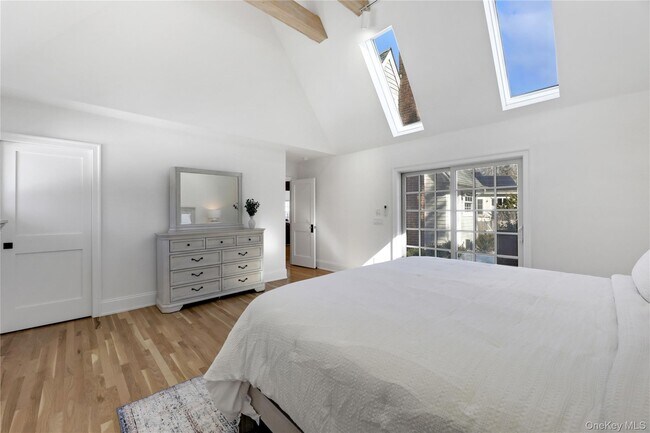 Building Photo - 17C Basket Neck Ln