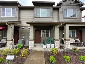 Building Photo - Beautiful, Bight & Modern 2Bd/2.5Ba Townhome in North Bethany! Two car attached garage, In unit l...