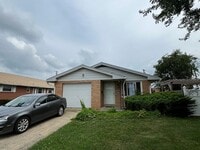 Building Photo - Stunning 3 Bed 1.5 Bath ranch available fo...