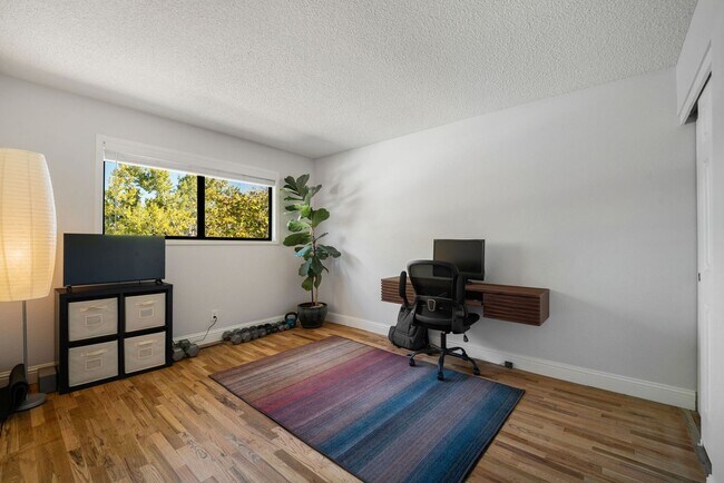 Building Photo - 1175 Akard Dr