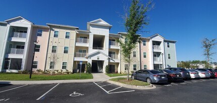 Building Photo - 2 bedroom 2 bathroom condo for rent