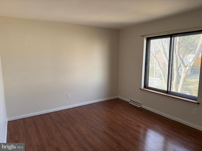 Building Photo - 2514 St James Church Rd