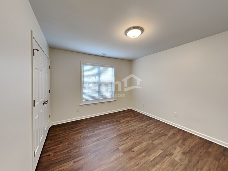 Building Photo - 821 Maurepas Dr