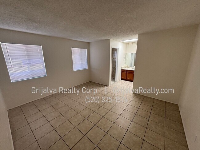 Building Photo - Large Eastside 4 Bedroom, 2 Bath House for Rent (Tanque Verde/Pantano)