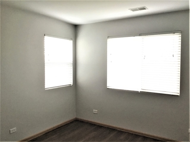 Building Photo - 1878 Candlelight Cir