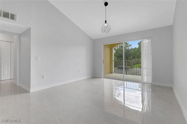 Building Photo - 1210 Wildwood Lakes Blvd