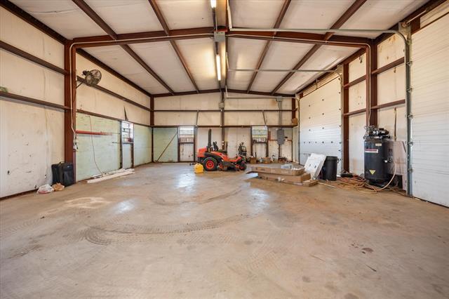 Building Photo - 1301 County Rd 705