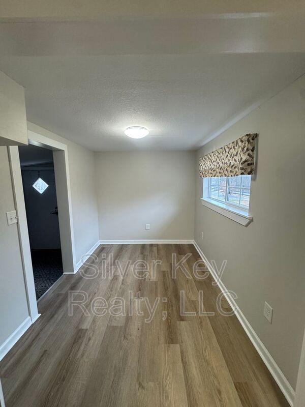 Building Photo - 1858 Reed Rd