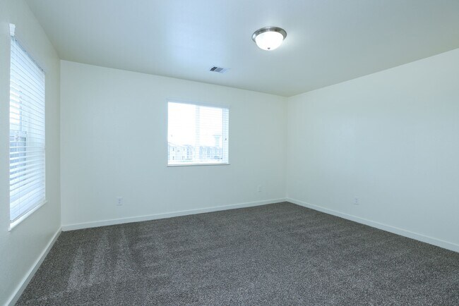 Building Photo - 21155 Gosling Rd