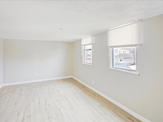 Building Photo - Welcome to 6730 Vermont!