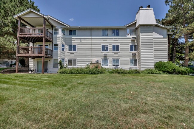 Building Photo - Remodeled 1 bed 1 bath condo for rent at V...