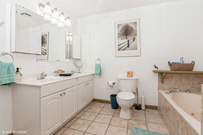 Building Photo - Long or Short term , NO HOA, fully furnished rental in SC!