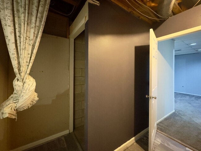 Building Photo - Charming 2 Bedroom/2 Bathroom Townhome in ...