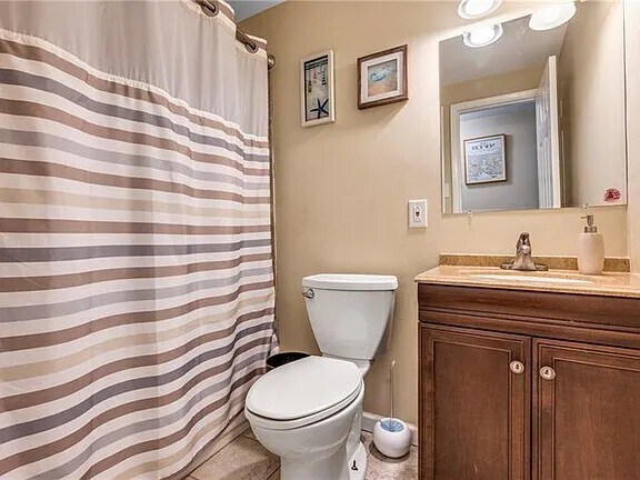 Building Photo - 353 Crescent Gardens Dr