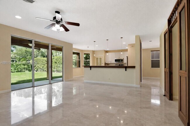 Building Photo - 1319 Croton Ct