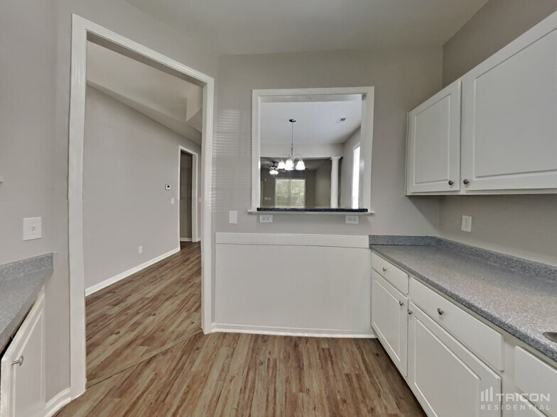 Building Photo - 205 Marino Pl