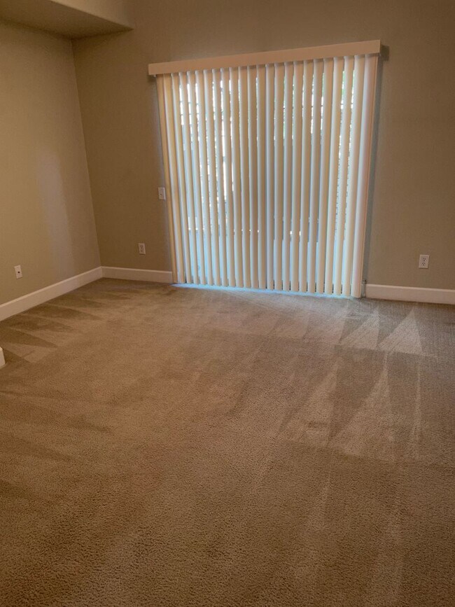 Building Photo - 4101 Crittenton Ln