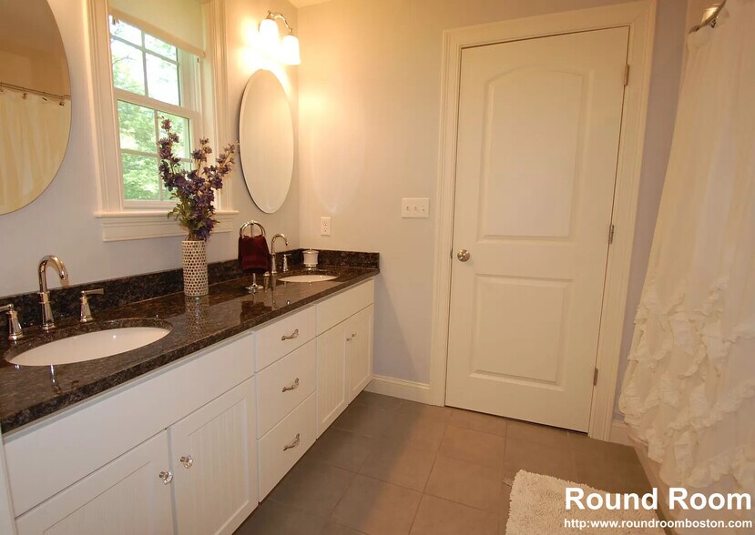 Building Photo - 3 Hickory Rd