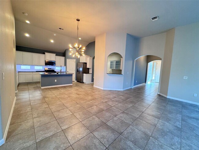 Building Photo - 16420 Pienza Dr