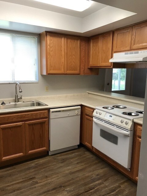 Building Photo - Coming Soon - 3/2 in Tanglewood