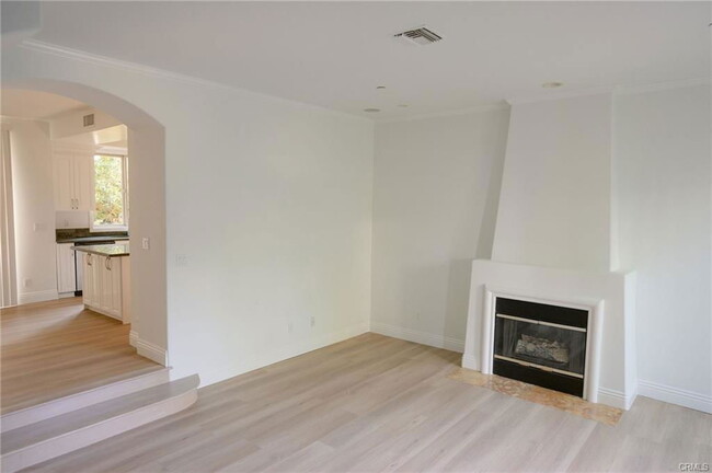 Building Photo - 2753 Piedmont Ave
