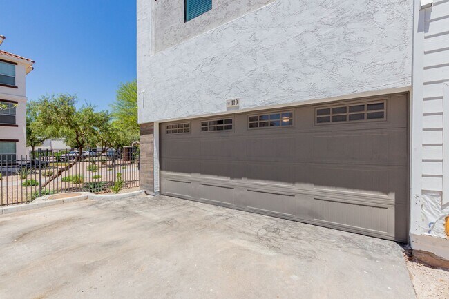 Building Photo - Brand New Townhome For Rent