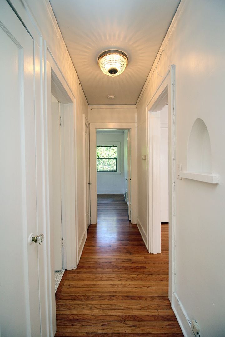 Building Photo - 2905 SE Alder St