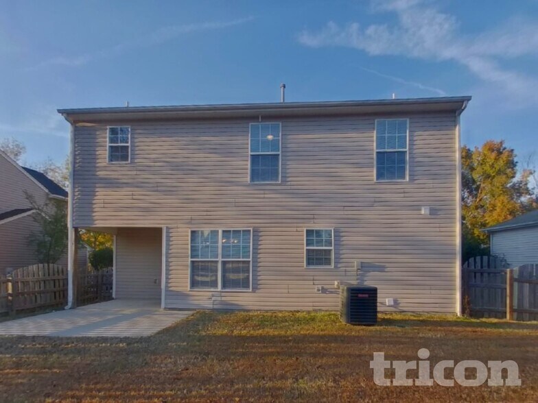 Building Photo - 11830 Cheviott Hill Ln