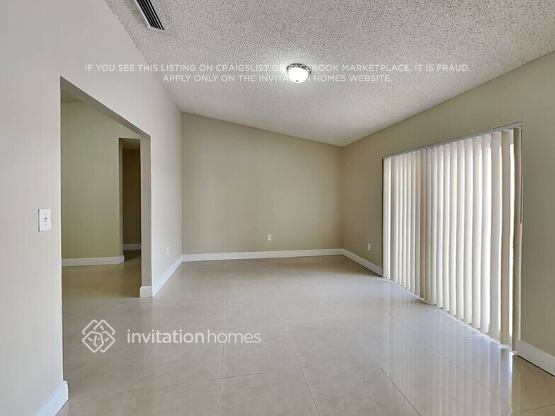 Building Photo - 1086 NW 128th Ave