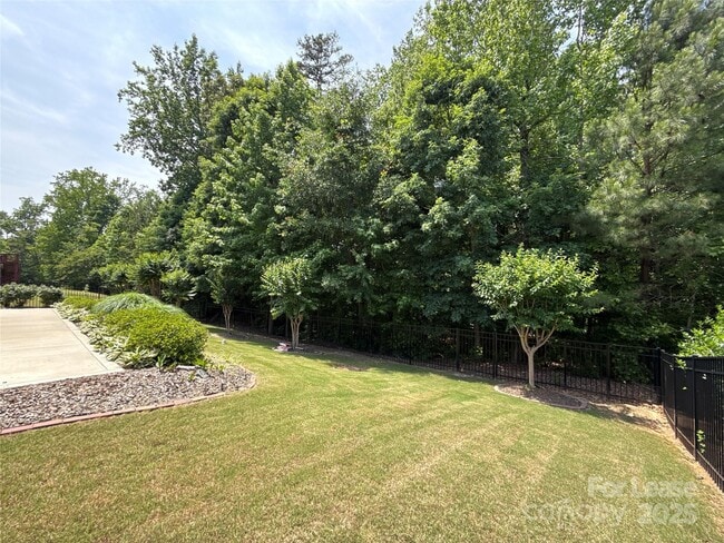 Building Photo - 14702 Brannock Hills Dr