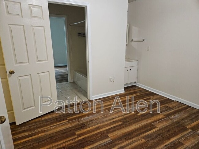 Building Photo - 77 Pincushion Ln