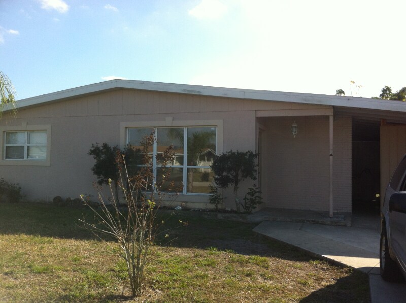 Building Photo - 22335 Lasalle Rd