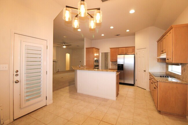 Building Photo - 34 Silverhorn Dr