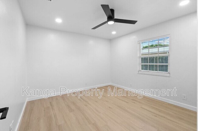 Building Photo - 800 Tropic Blvd