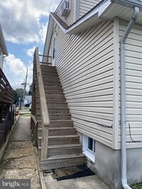 Building Photo - 8209 Box Dr