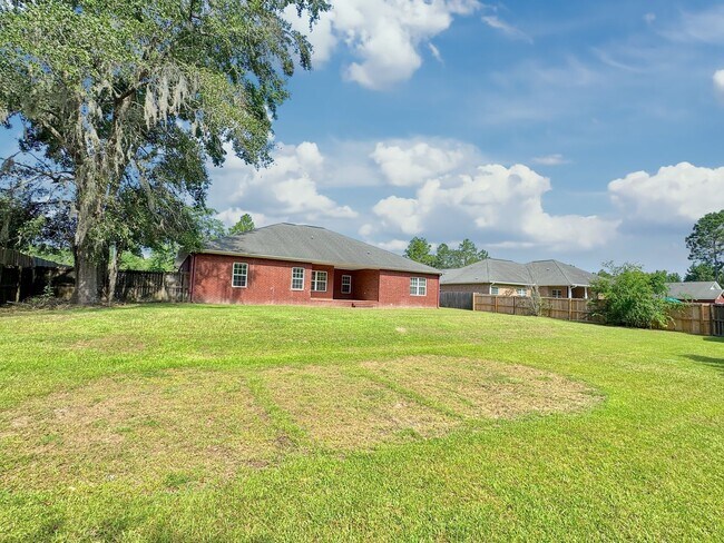 Building Photo - COMING SOON IN MID-AUGUST!