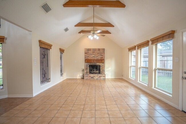 Building Photo - 4219 Meadowchase Ln