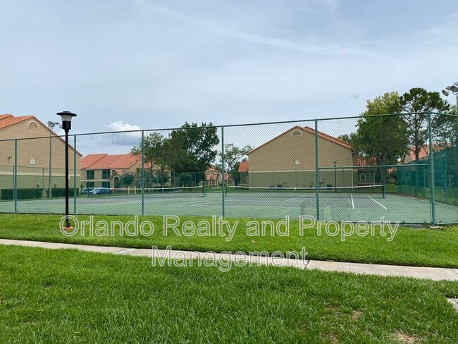 Building Photo - 405 Fountainhead Cir