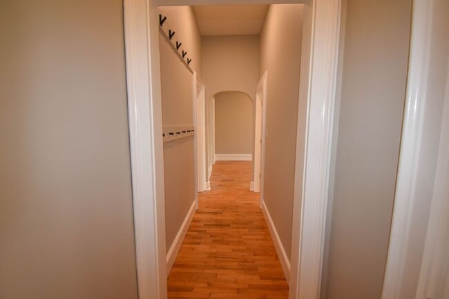 Building Photo - RTSA312