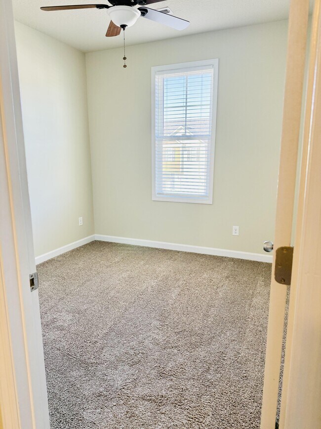 Building Photo - 374 Frisco Wy