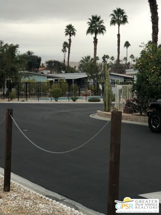 Building Photo - 293 Juniper Dr