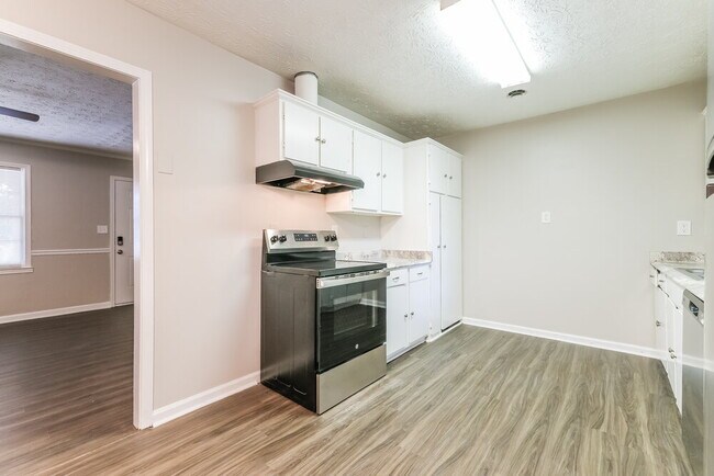 Building Photo - 3805 Nebo Rd