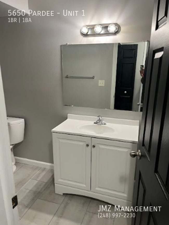 Building Photo - 5650 Pardee-Unit 1