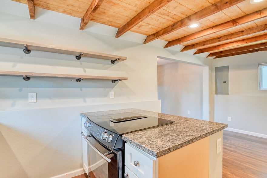 Building Photo - 431 N Franklin St