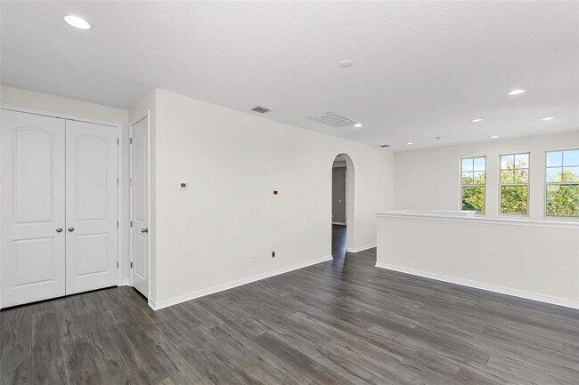 Building Photo - 1541 Bayfront Pk Aly