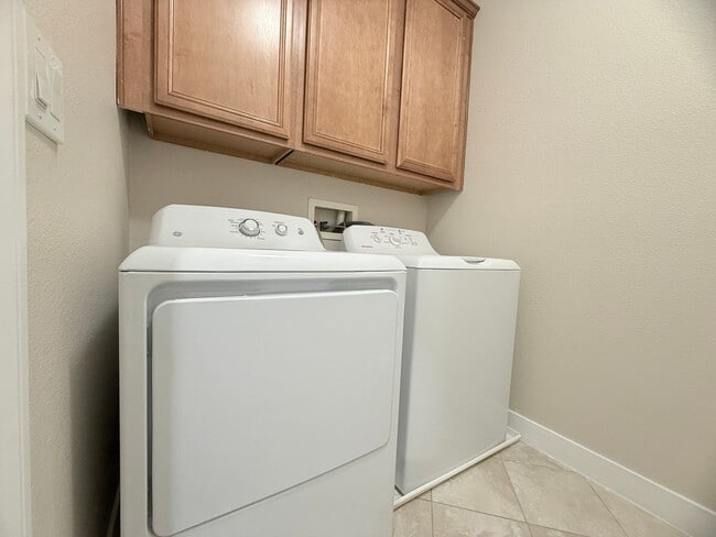 Building Photo - 11904 Amistoso Ln