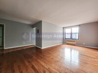 Building Photo - 525-527 Riverdale Avenue