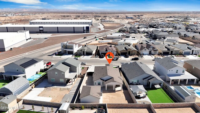 Building Photo - 1807 Dana Gray St