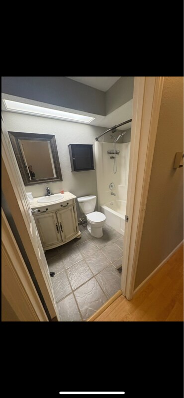 Building Photo - 86 Edward Dr